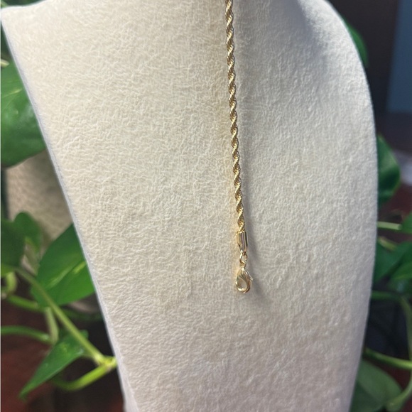 Chic Gold Toned Rope Chain Bracelet – NEW - Picture 4 of 4